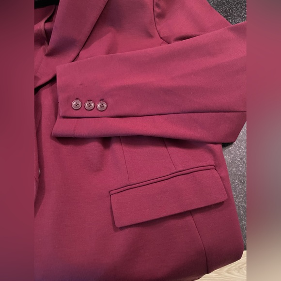 Lane Bryant: One Button Blazer - Picture 7 of 8